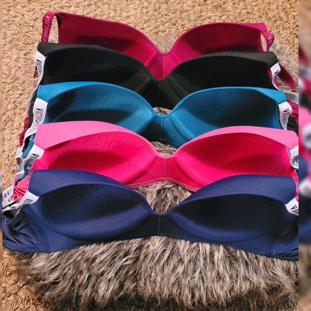 Victoria's Secret Wireless Solid Bra Lot 36B